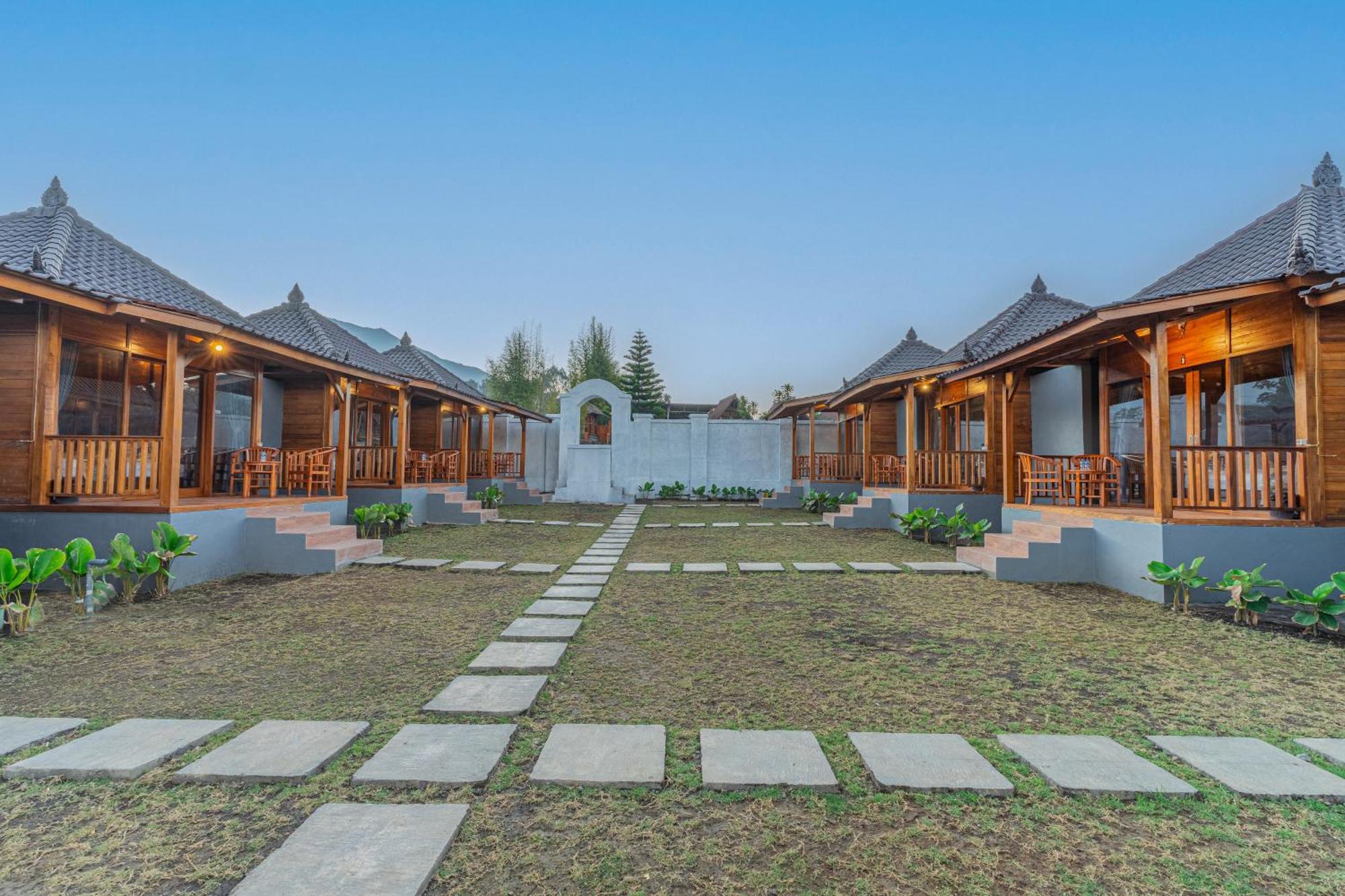 D Sila'S Tepi Danu Villas Kintamani & Natural Hot Spring Exterior foto